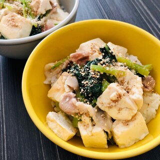 夏休みのランチ☆豆腐と豚バラの簡単丼